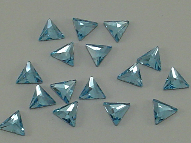 12 pcs. 7.5mm COSMIC DELTA AQUAMARINE HOTFIX European Rhinestones